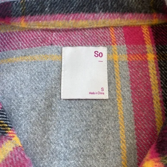 SO plaid flannel shacket.  NWT size small. - Picture 3 of 6